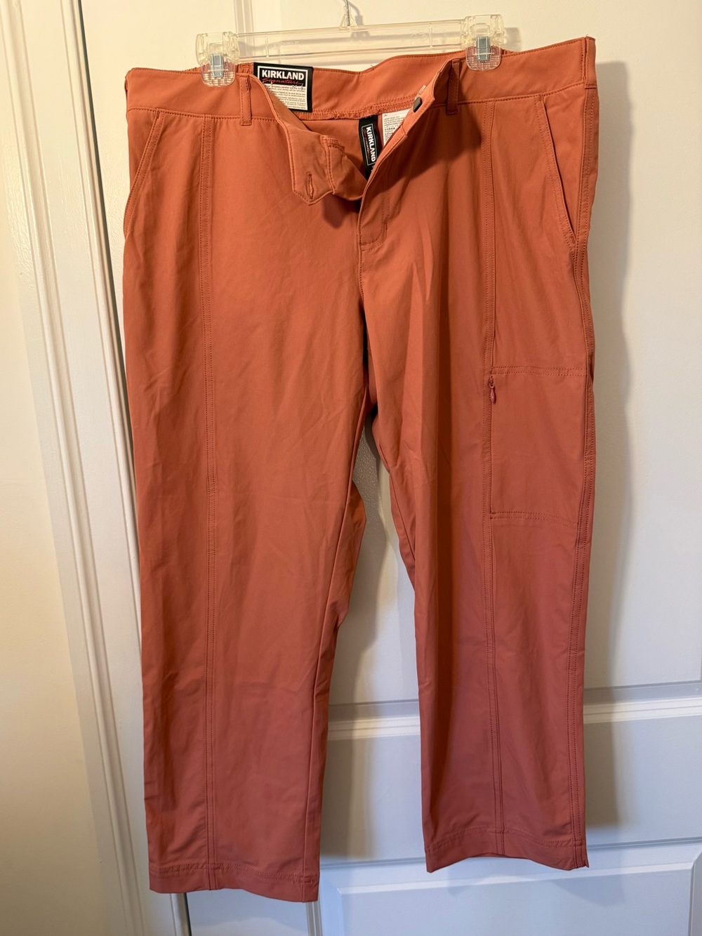 Kirkland Signature Women’s Pink Travel Pants Size 14 - NWT